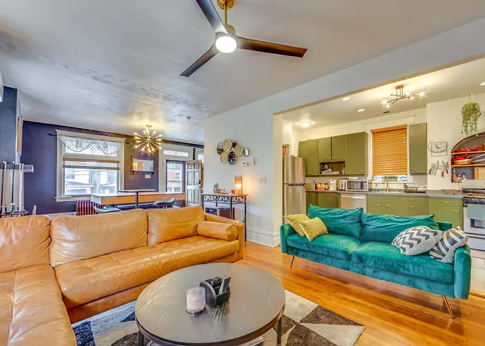 Ferienhaus Dog-friendly Home, 3 Mi To Downtown!
