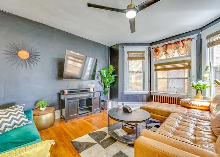 Dog-friendly Home, 3 Mi To Downtown!