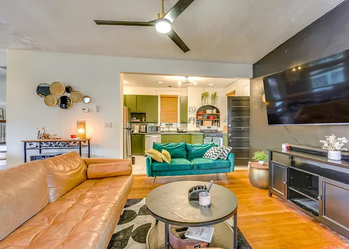 Ferienhaus Dog-friendly Home, 3 Mi To Downtown! Pittsburgh