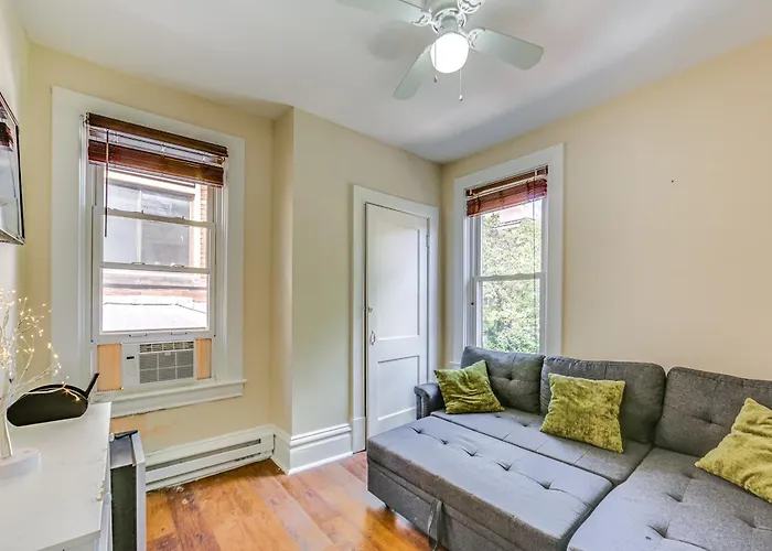 Ferienhaus Dog-friendly Home, 3 Mi To Downtown! Pittsburgh