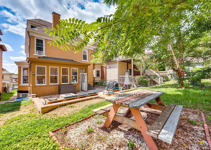 Ferienhaus Dog-friendly Home, 3 Mi To Downtown! Pittsburgh